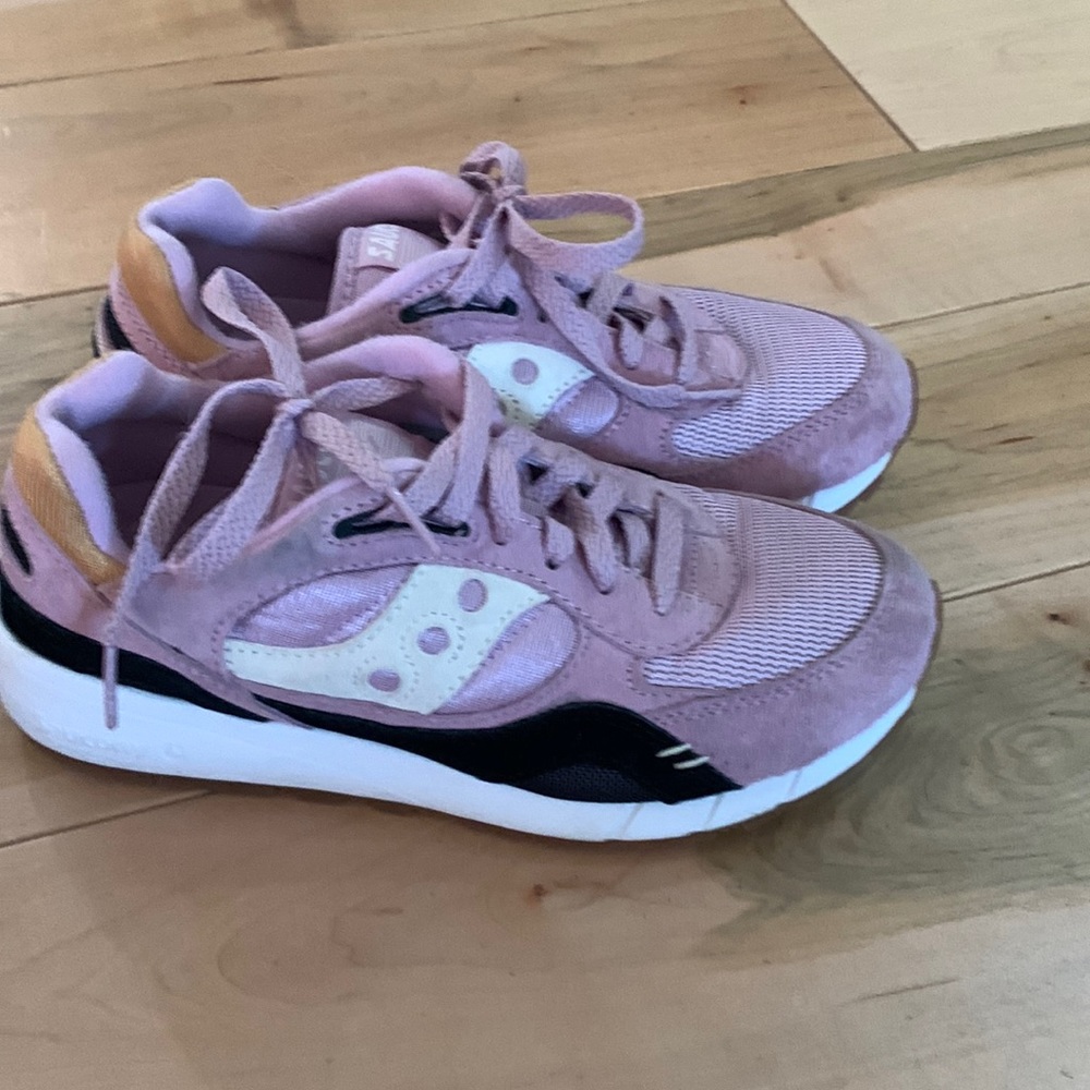 Women’s saucony